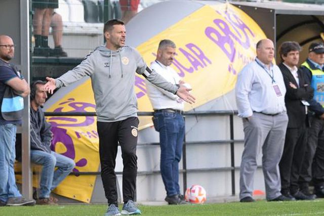 Nacional vence e garante permanência 