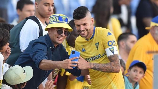 Estrangeiro 'chama' por Joãozinho