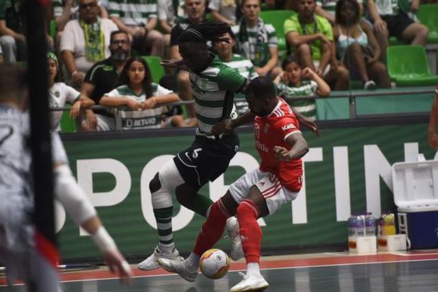 ÉPICO!!! Veja bem o golo de Zicky Té frente ao Benfica (vídeo)