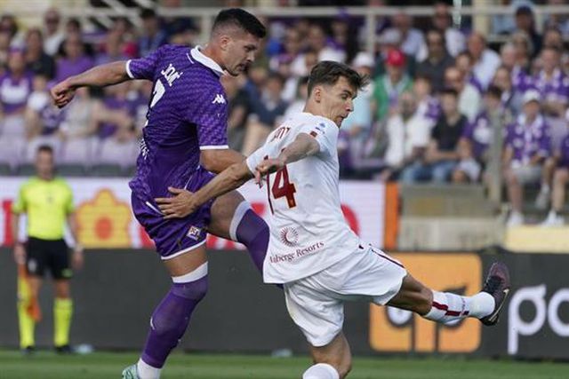 Roma desliga em Florença, não vence há sete jogos e ex-Benfica deixa Mourinho sem Champions (via Serie A)