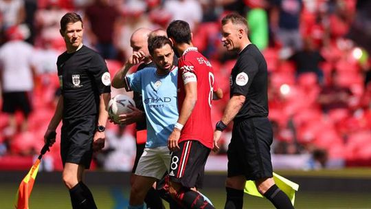 O curioso momento entre Bernardo Silva e Bruno Fernandes (vídeo)