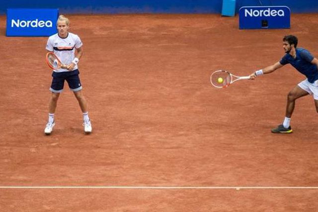 Cabral nos 'quartos' de pares em Umag