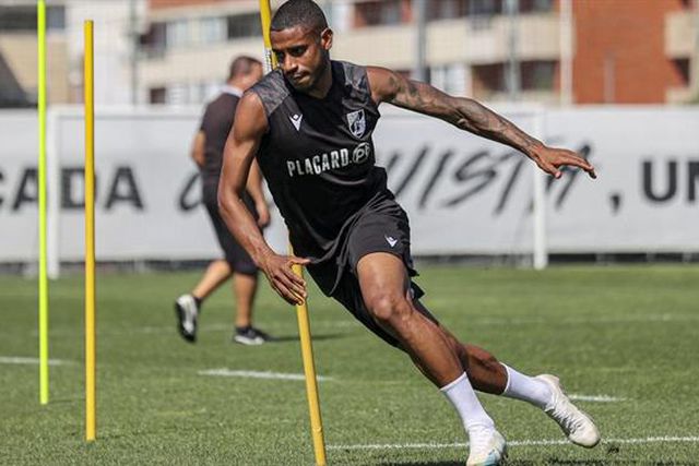 André Silva corre para a Liga Conferência