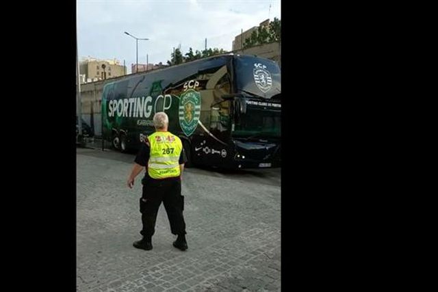 A chegada da equipa do Sporting a Alvalade… com  um pormenor (vídeo)
