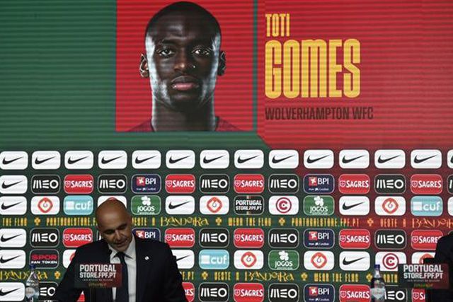 Roberto Martínez explica chamada de Toti Gomes e ausência de Pote