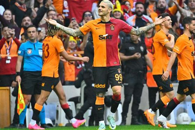 Galatasaray vence com Icardi em grande e está a três pontos do título