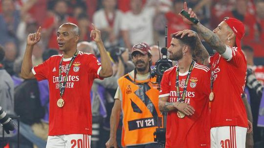 João Mário lembra conquista do 38: «Não se esqueçam dos verdadeiros campeões»