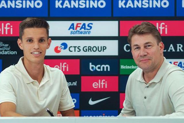 Oficial: Tiago Dantas no AZ Alkmaar