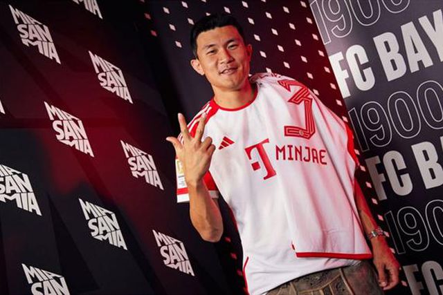 Oficial: aí está o central de €50M