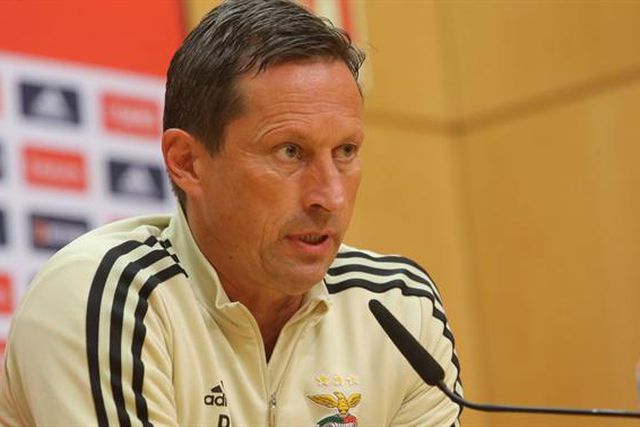 Roger Schmidt: elogios para Aursnes e tristeza por Gonçalo Guedes