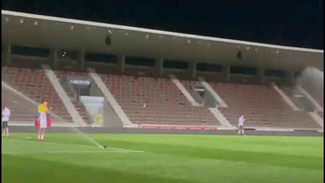 Barreiros com a rega ligada durante a festa do Estrela