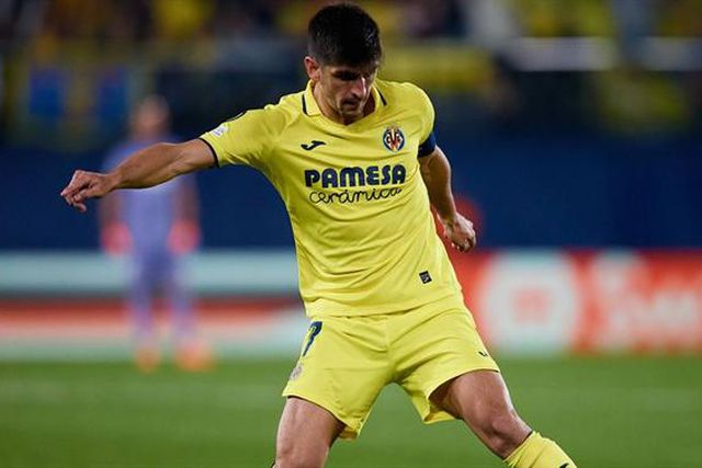 Villarreal vence com golo nos descontos e pressiona por um lugar na Liga dos Campeões