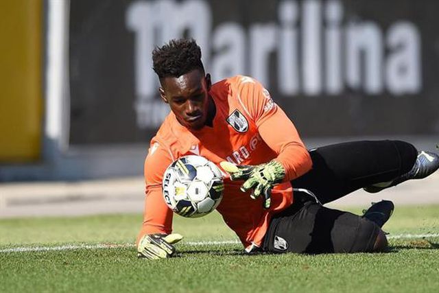 Celton Biai tem proposta para renovar