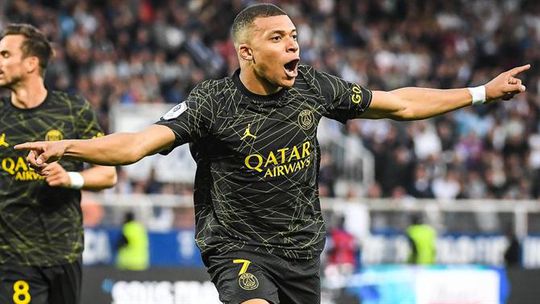 Mbappé ‘encostado’