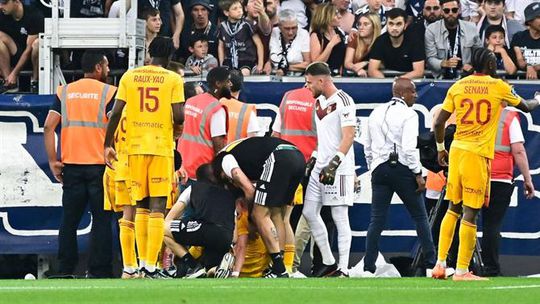 Bordéus castigado, equipa de Boloni sobe à Ligue 1