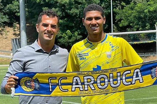 «O Antony vai poder defrontar Messi. Incrível, não é?»