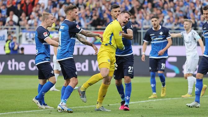 Darmstadt de regresso à Bundesliga seis anos depois