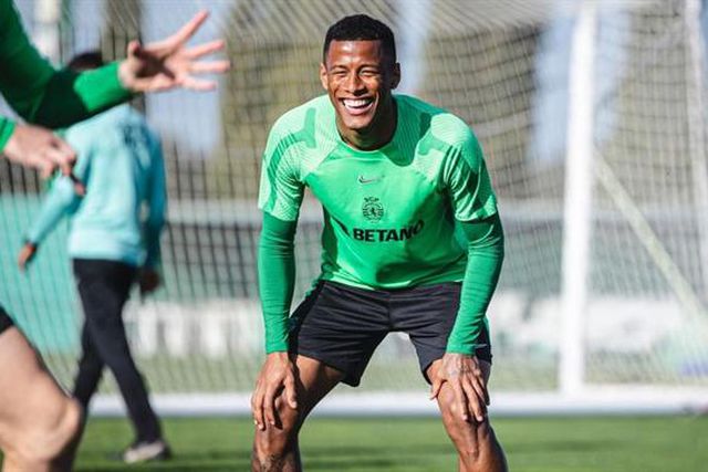 Amorim já disse a Arthur Gomes para procurar clube