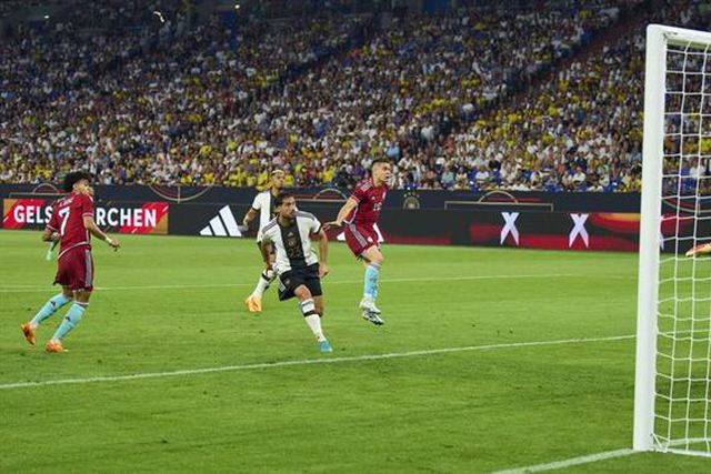 Ex-FC Porto complica (ainda mais) a vida a Flick (vídeo)