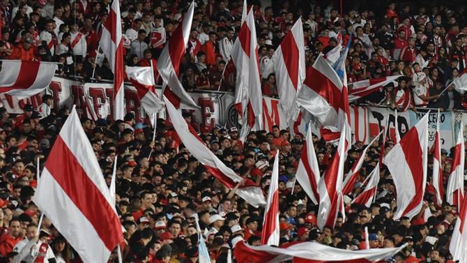 Tragédia: Jogo do River Plate suspenso após morte de adepto no Monumental