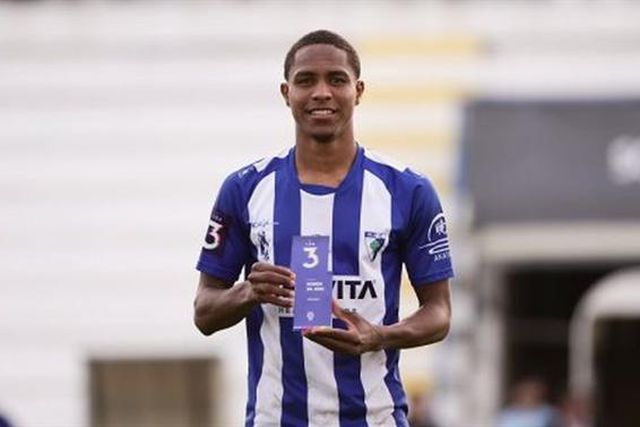 Papalelé vai jogar na Rep. Checa