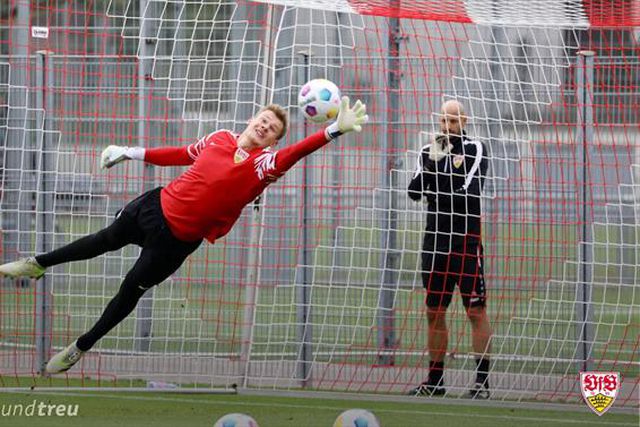 Oficial: Guarda-redes emprestado