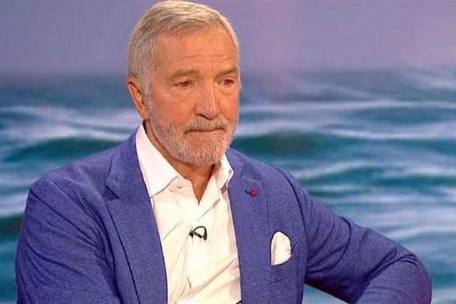 Souness em lágrimas: aos 70 anos vai atravessar Canal da Mancha a nado por uma boa causa