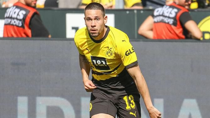 Raphael Guerreiro marca e dá esperança ao Dortmund (vídeo)