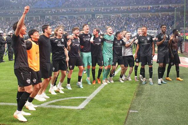 Estugarda de Tiago Tomás e Gil Dias fica na Bundesliga