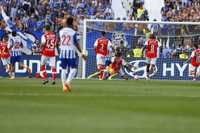FC Porto adianta-se no marcador com um autogolo de André Horta (vídeo)
