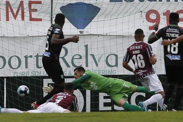 Nuno Hidalgo a caminho do Caldas