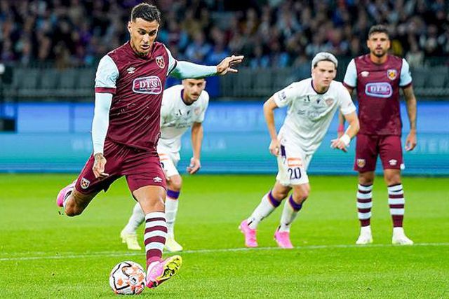 Italianos asseguram que Scamacca está certo