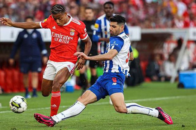 Notícia A BOLA: TAD dá razão ao Benfica e Neres pode jogar a Supertaça!