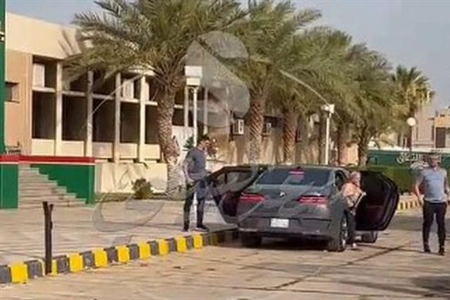 Steven Gerrard chegou e vai assinar pelo Al- Ettifaq (vídeo)