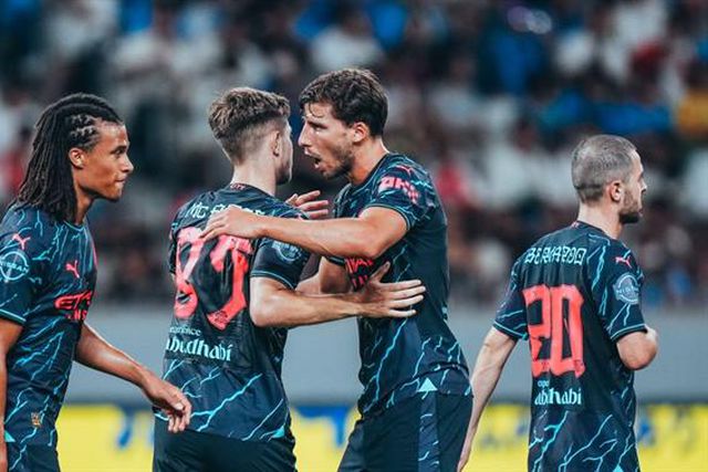 Man. City vence Bayern