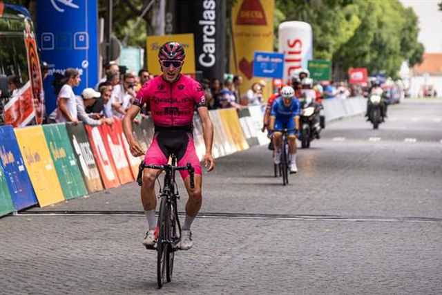 Volta a Portugal do Futuro: Britânico Owen Lightfoot vencedor em Castelo Branco
