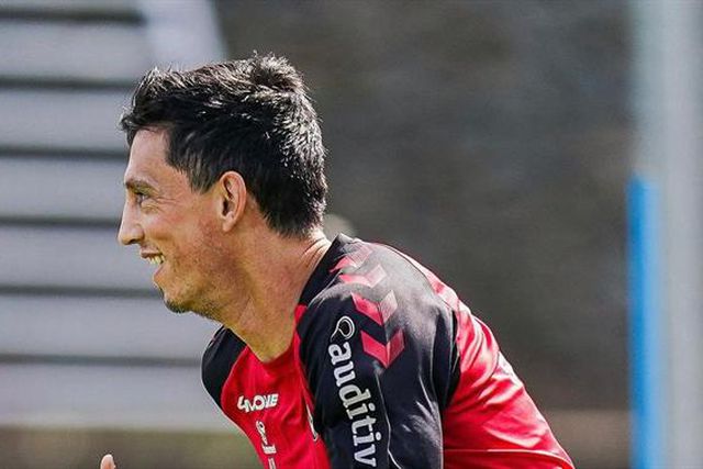 Castro voltou a pisar a relva