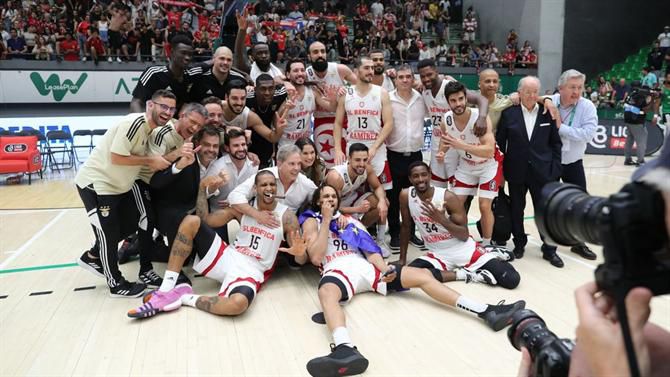 Benfica volta a vencer Sporting no João Rocha e sagra-se bicampeão nacional  de basquetebol - Basquetebol - Jornal Record