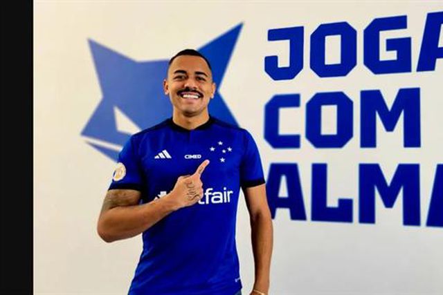 Oficial: Reforço de ataque para Pepa