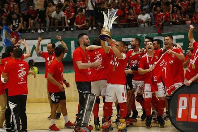 Campeões nacionais regressam ao trabalho