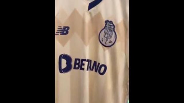 Serão estes os equipamentos do FC Porto para a próxima época?