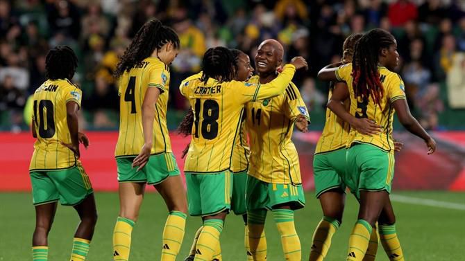 Jamaica vence e pressiona Brasil