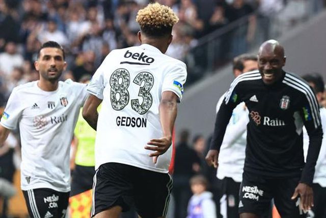 Golo de Gedson não chegou e Jorge Jesus termina campeonato na vice-liderança (vídeo)