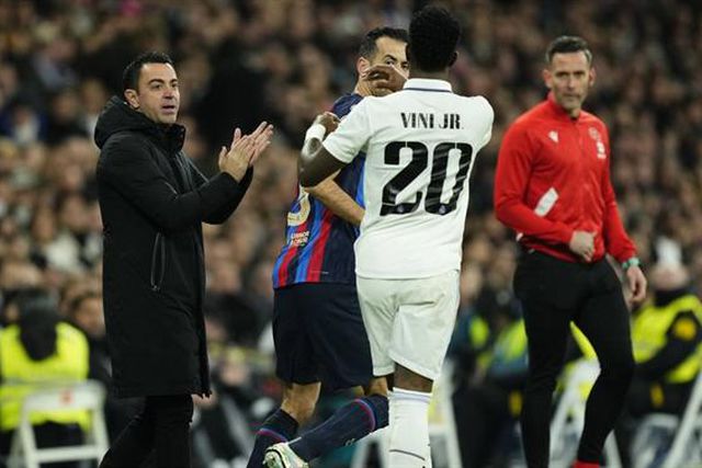 Xavi surpreendido com despenalização de Vinícius: «Houve agressão»