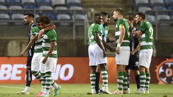 Jovem leão expulso na estreia após três minutos em campo! (vídeo)