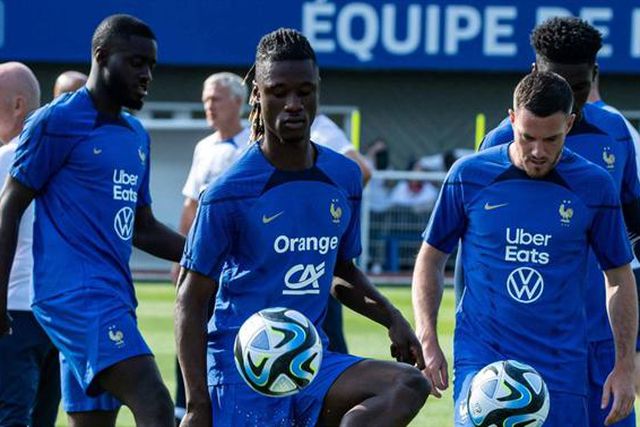 Camavinga «muito feliz» se Mbappé for para o Real