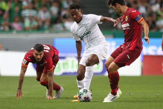 «Geny era o Messi do Maxaquene»