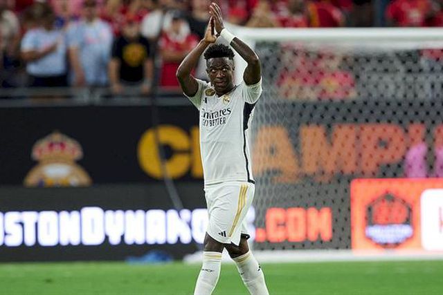 Vinícius Júnior é o novo sete: «Cristiano é um ídolo e usar esta camisola é um sonho»