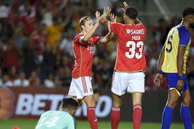 Schjelderup faz o 4-1 (vídeo)