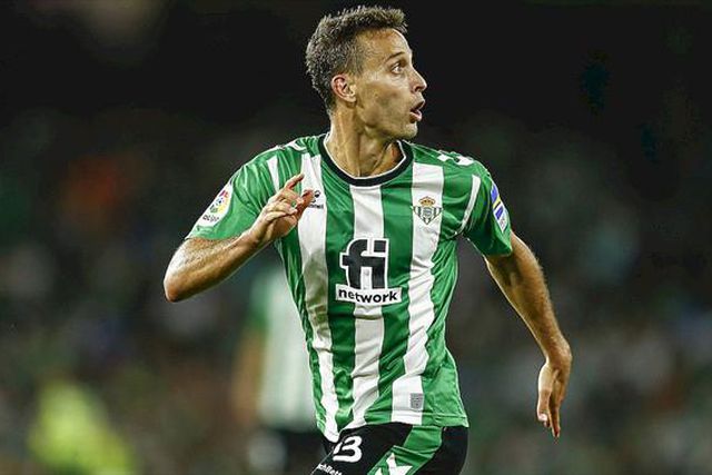 Antigo internacional espanhol a caminho do México